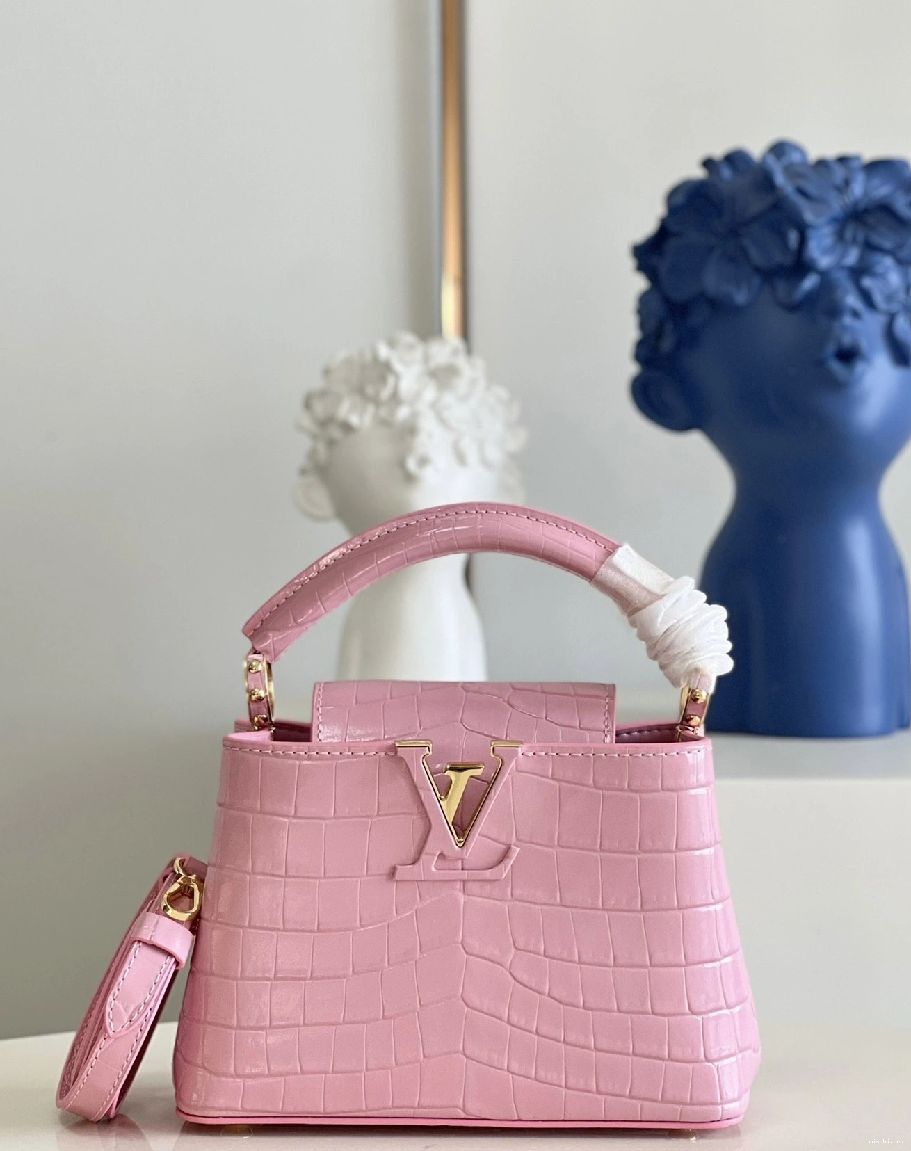 WIS VUITTON CAPUCINES LOUIS MINI 1211